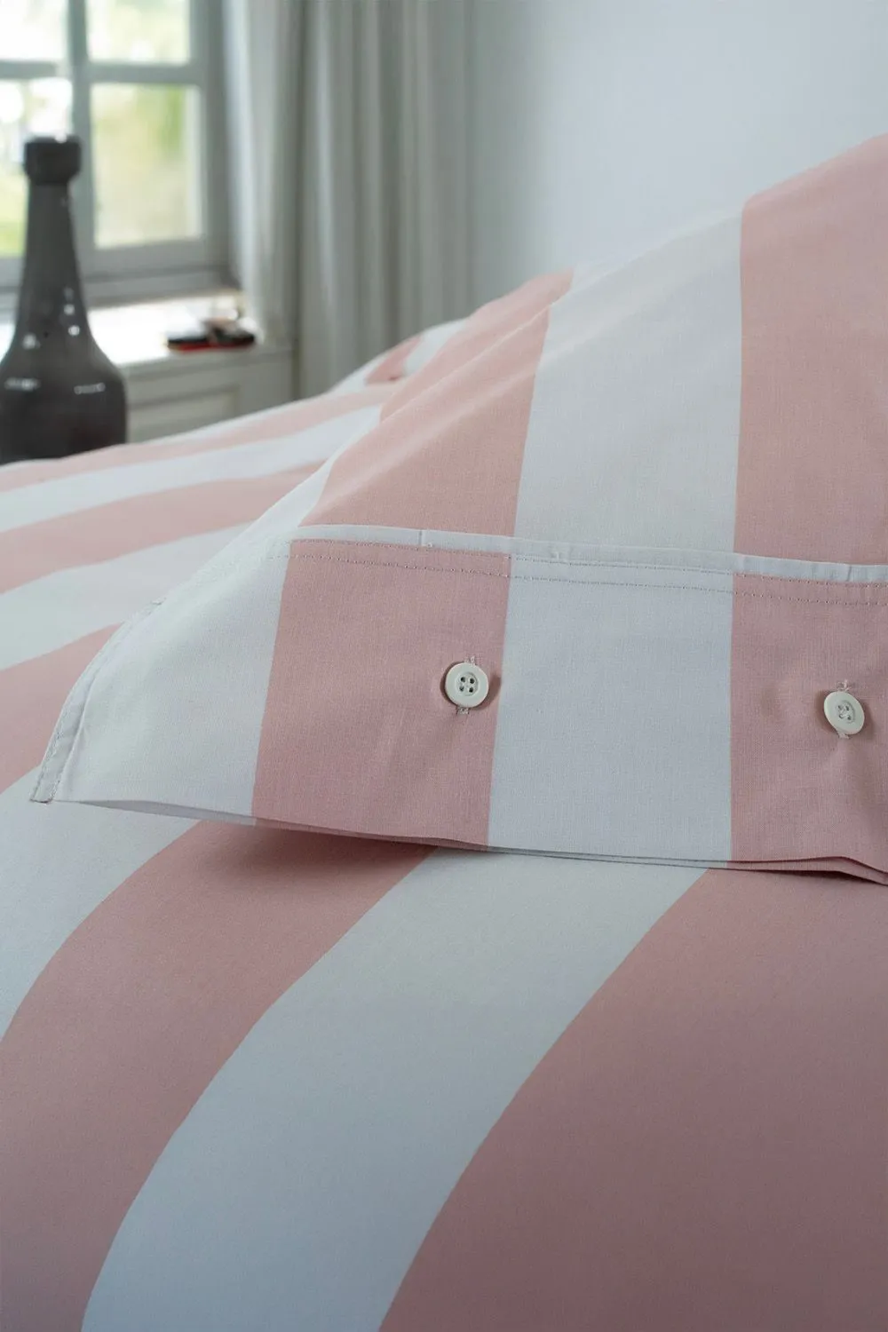 The Lyndon Company West End Stripe Duvet Set - Breathable 100% Cotton Bedlinen in Rose 4