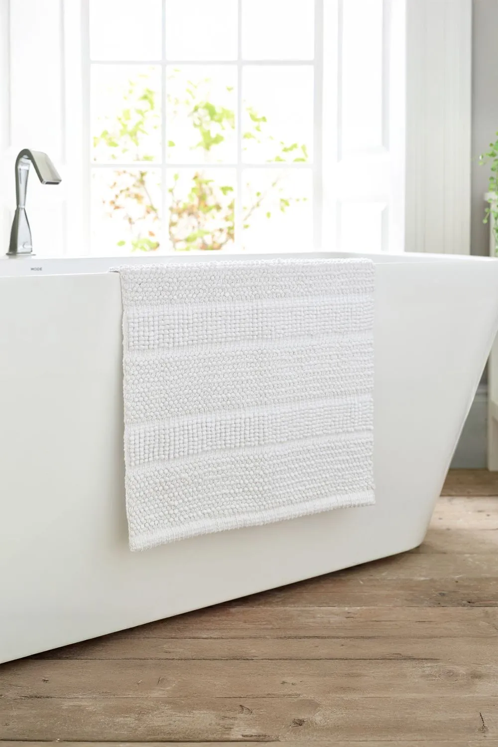 Deyongs Romeo Textured 100% Cotton Bath Mat - 1500gsm Absorbent Bathroom Rug | 1846 in White 1