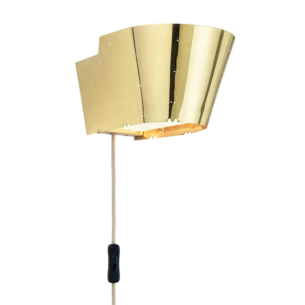 Gubi 9464 Wall Light Polished Brass 2