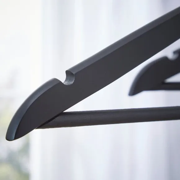 Pack of 10 Wooden Hangers 3