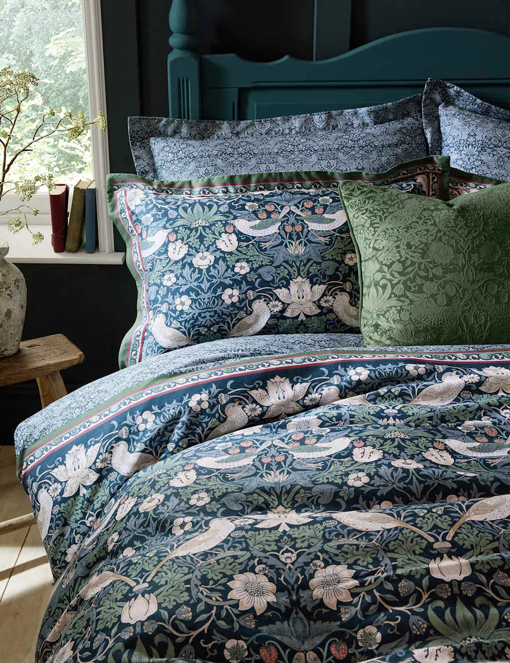 William Morris At Home 2 Pack Pure Cotton Midnight Strawberry Thief Pillowcases Light Blue Mix