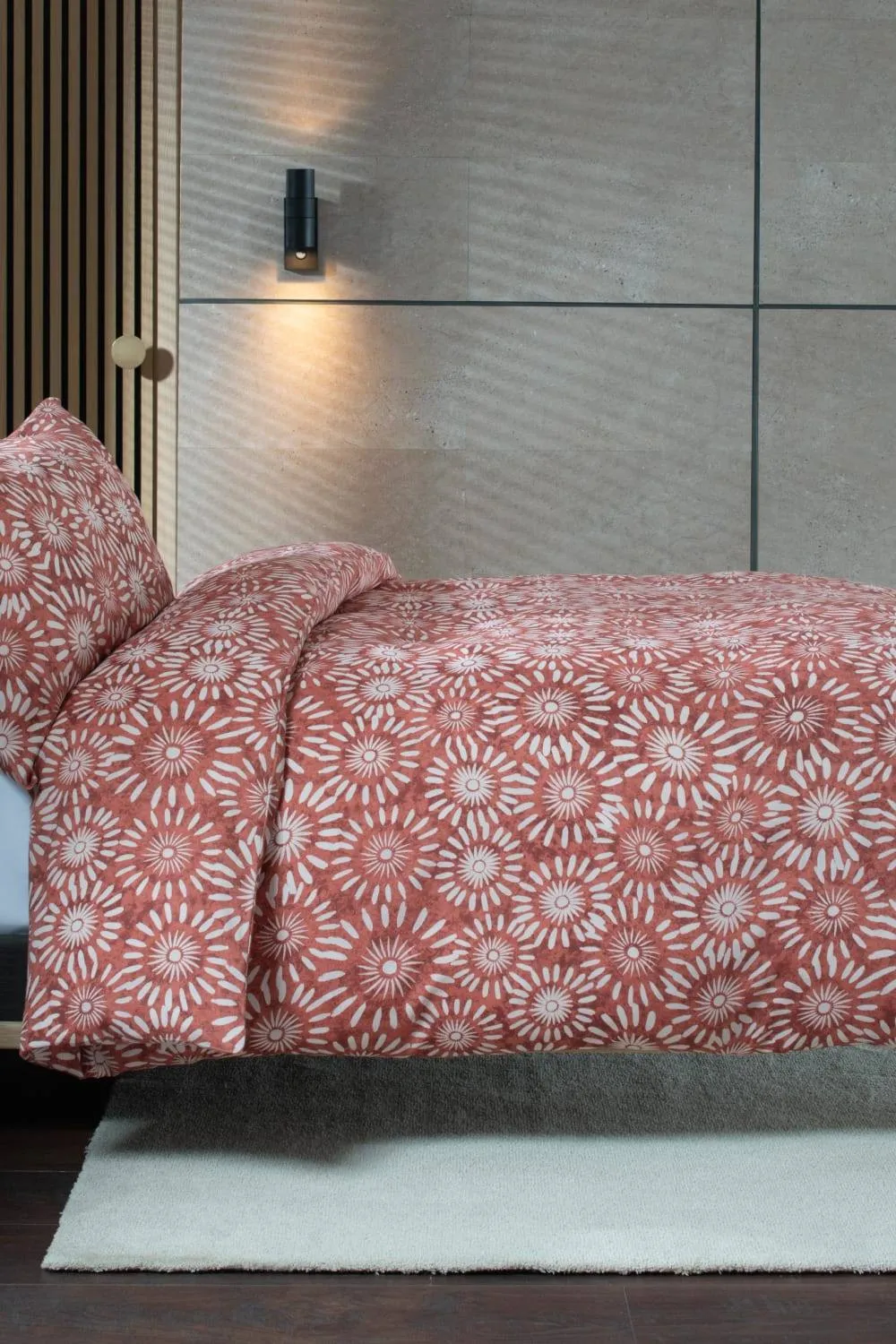 Deyongs Studio Thompson Floral Printed Duvet Set in Orange 2