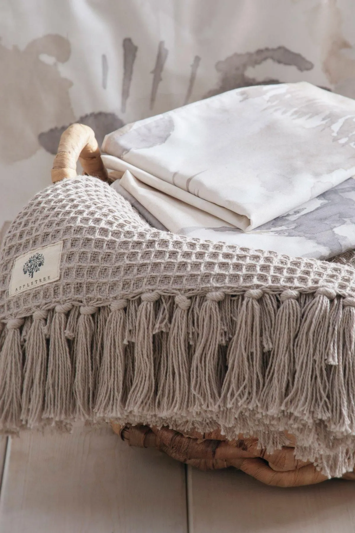 Appletree 'Edale' 100% Cotton Duvet Cover Set With Contrast Piping in Natural 4