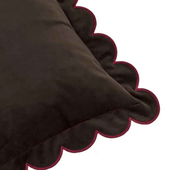 Furn Lil Scallop Velvet Cushion Chocolate/Burgundy 45 X 45Cm, Brown 3