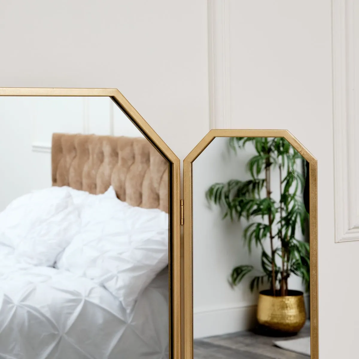 Melody Maison Gold Hexagon Triple Dressing Table Mirror 82cm X 59cm 6