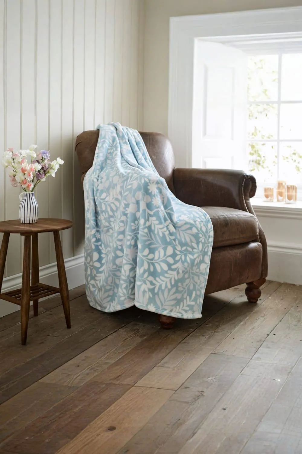 Deyongs Mables Garden Soft Fleece Floral Throw in Blue