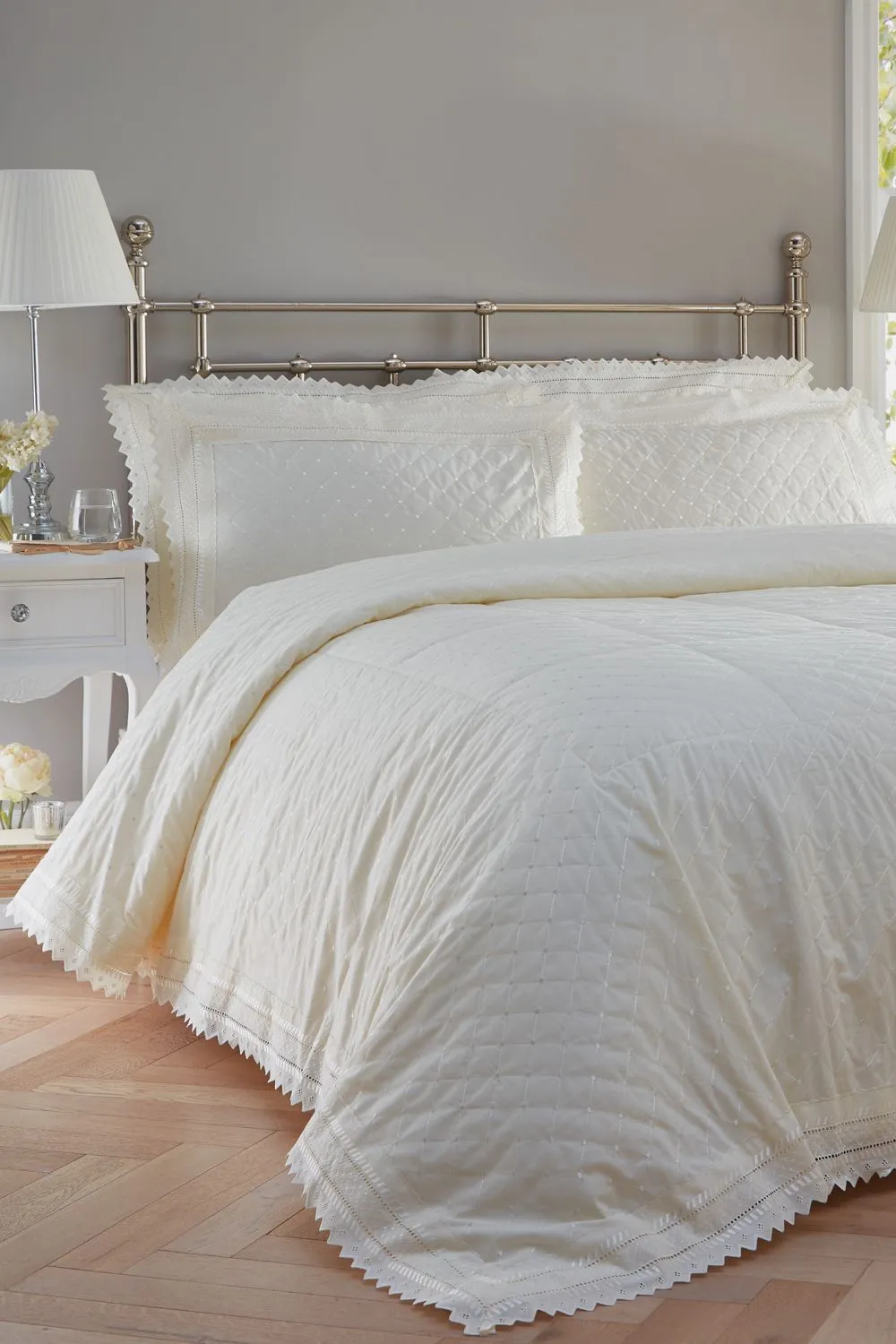 Portfolio Home Broderie Anglaise Duvet Cover Set in Cream 2