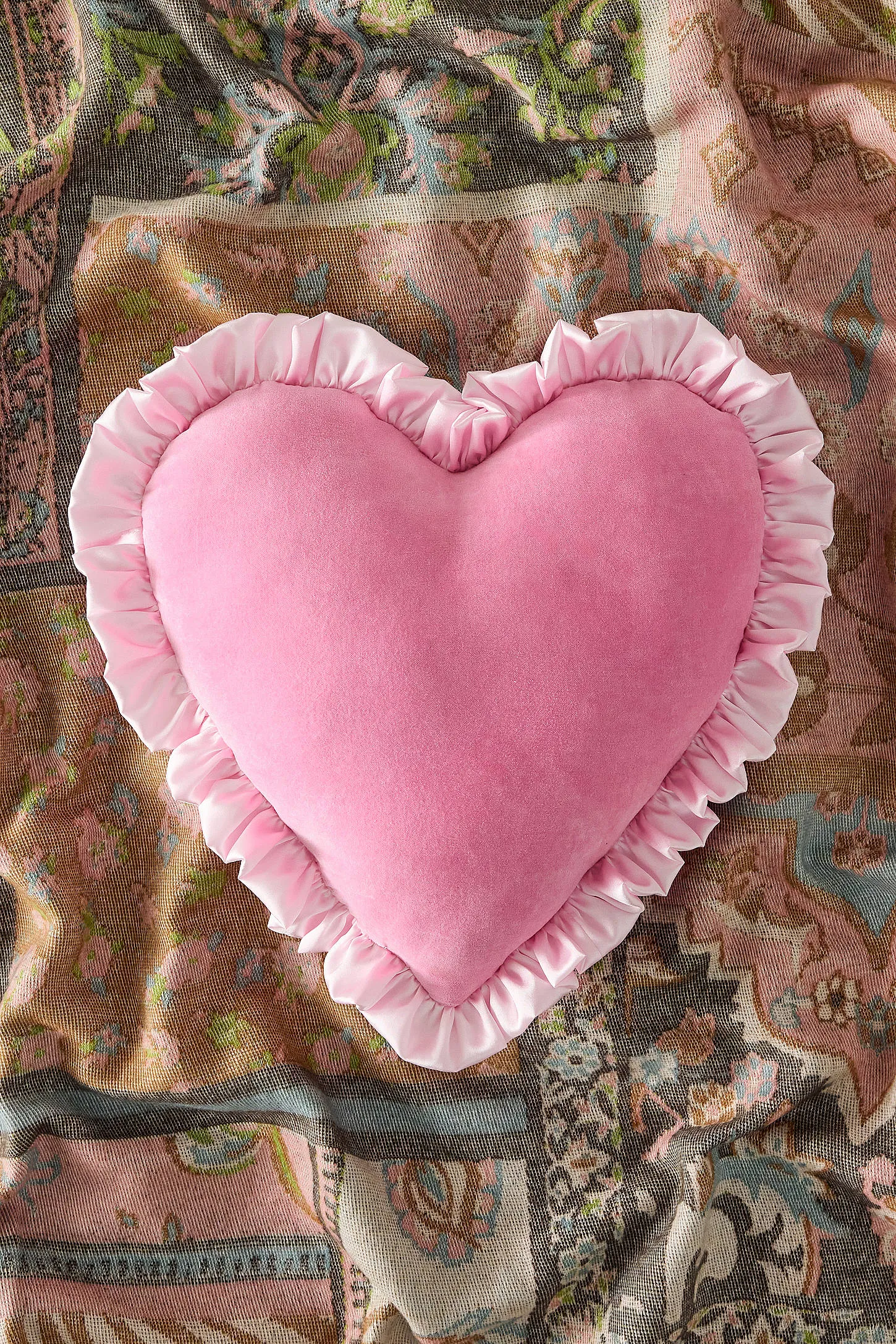 Pink Heart Velvet Mini Cushion - Pink