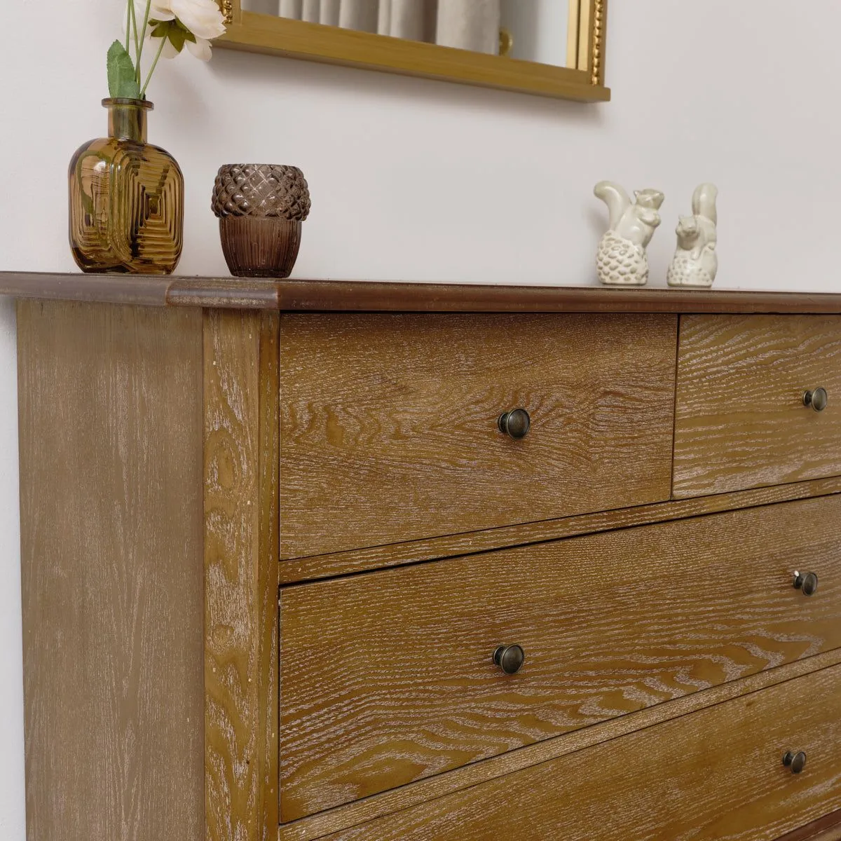 Melody Maison 4 Drawer Dark Wood Chest Of Drawers - Ashwell Range in Brown 2