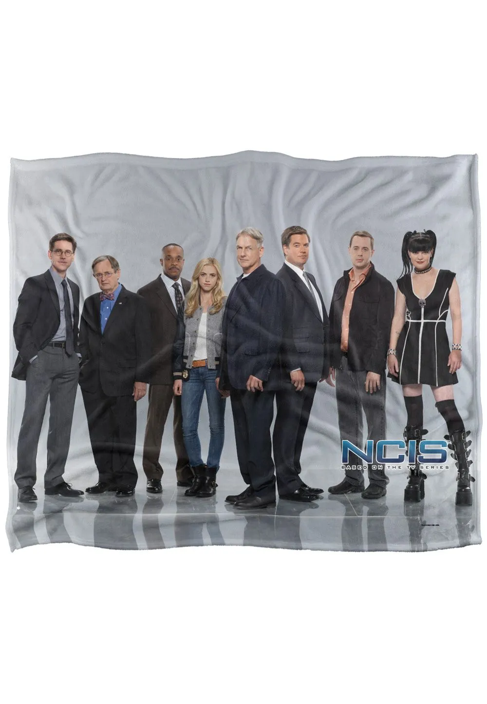 ViacomCBS/Nickelodeon NCIS Group Silky Touch Super Soft Throw Blanket 152 X 127 cm in White