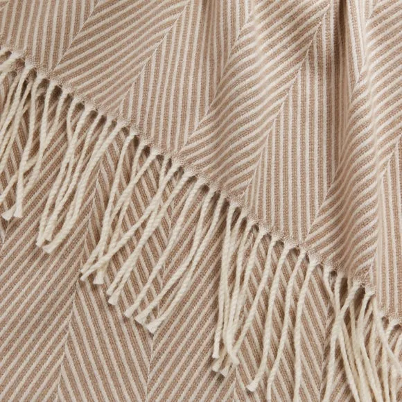 Foxton Herringbone Throw Blanket 130x180cm 2