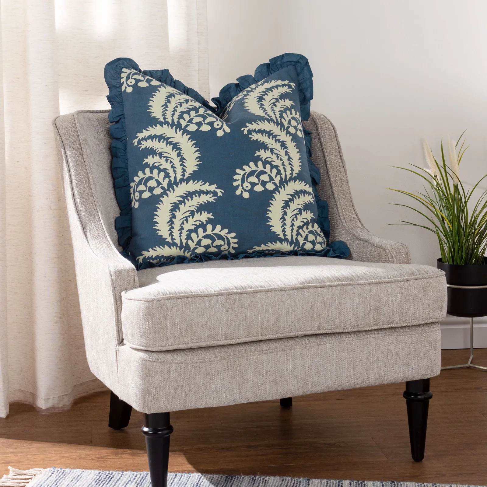 Paoletti Montrose 100% Cotton Fringed Leaf Cushion in Dark Blue