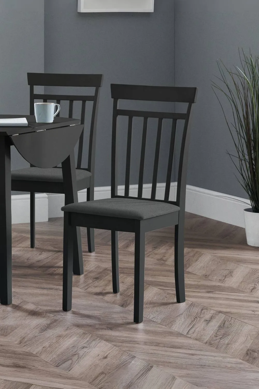 Julian Bowen Coast Dining Chair (Set of 2) in Black