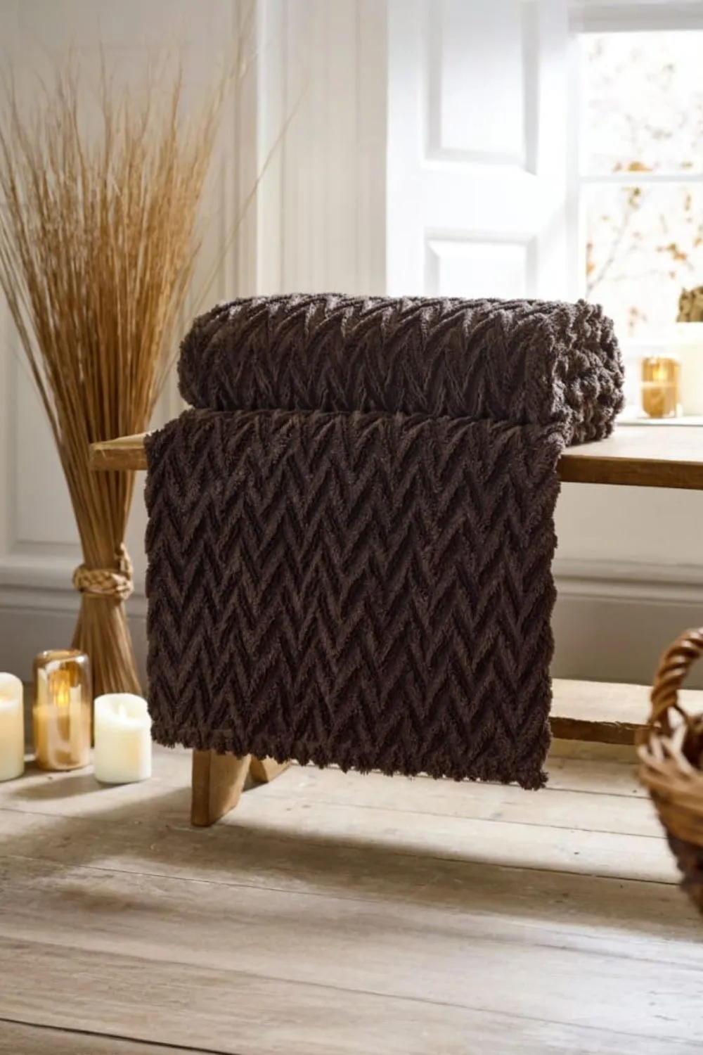 Deyongs Tadcaster Luxury Soft Chevron Throw - 140x180cm Warm & Soft Blanket in Chocolate