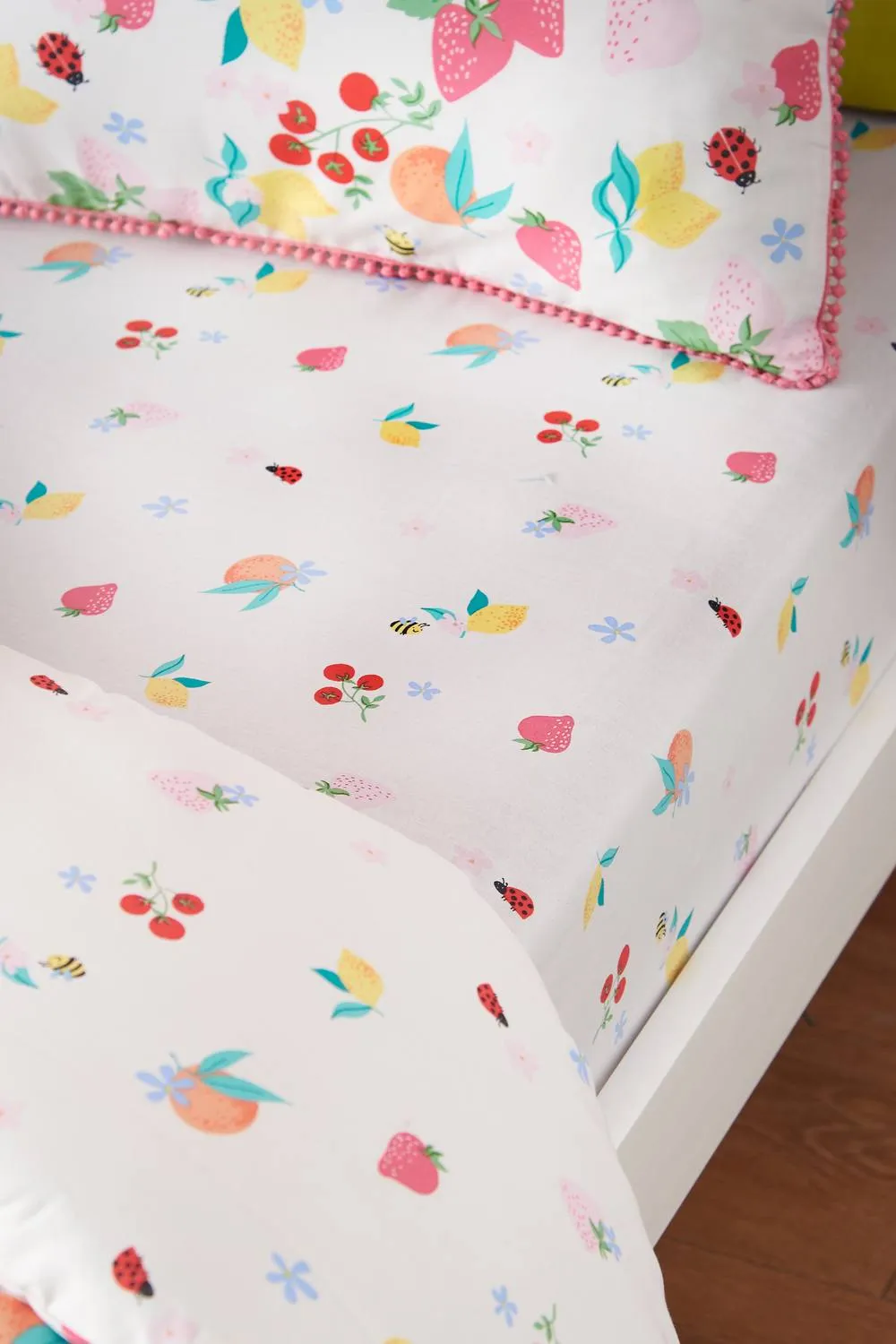 Catherine Lansfield 'Fruity Friends' Fitted Sheet 1