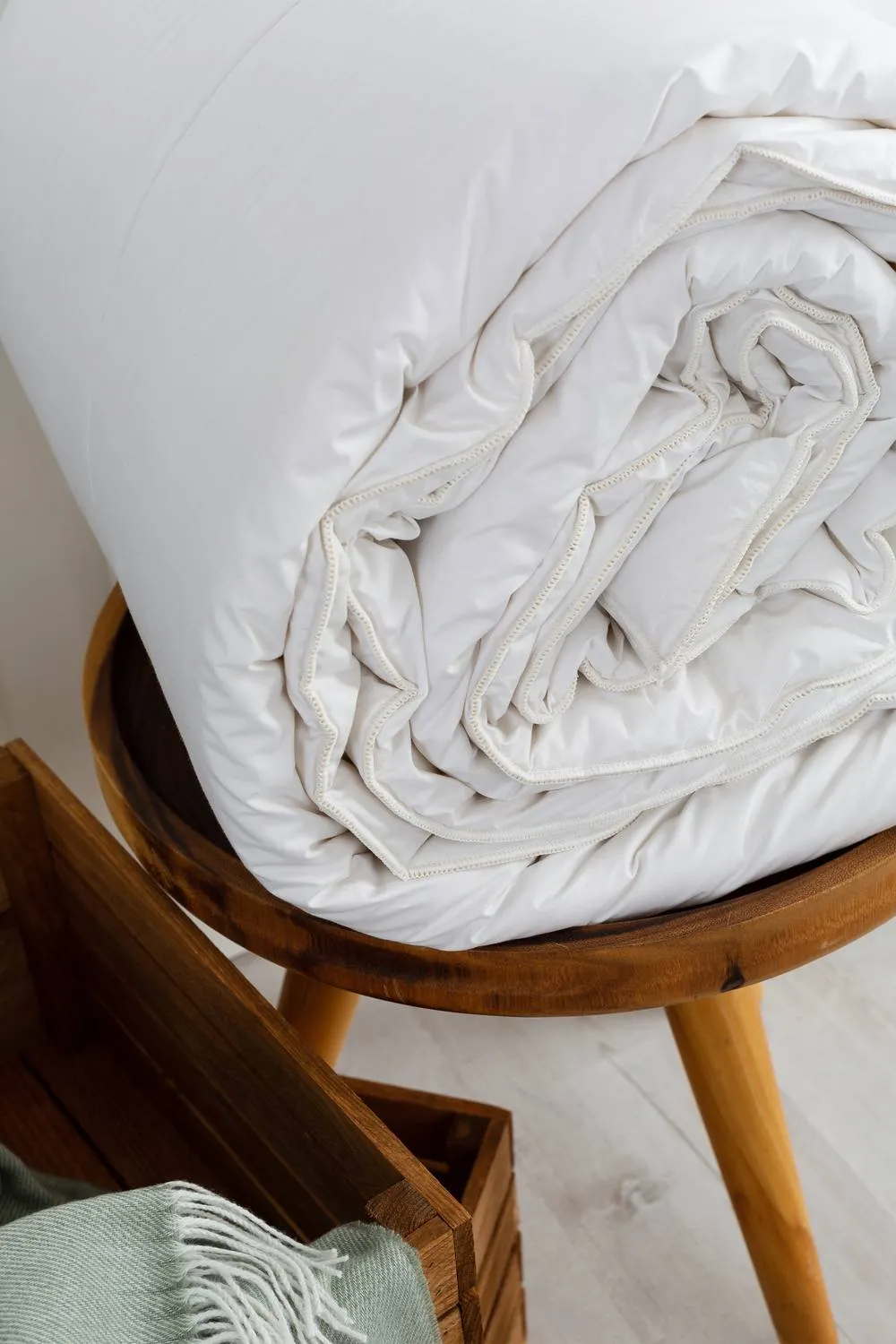 Slumberdown Wonderful Wool Lightweight Duvet with 2 Medium Support Pillows in White 3