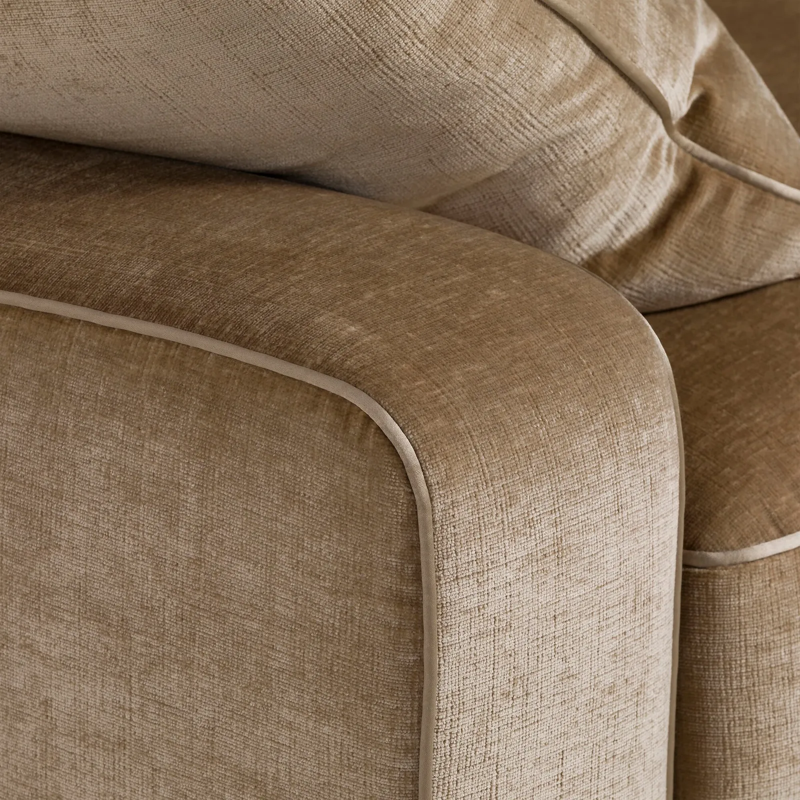 Arundel Large Chaise Rhf-Standard Back Corner Sofa, Neutral Fabric | Barker & Stonehouse 4