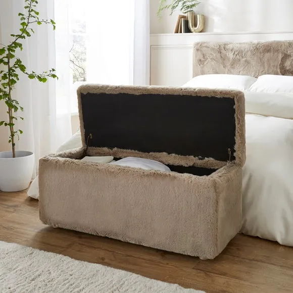 Elysia End of Bed Ottoman, Faux Fur 2