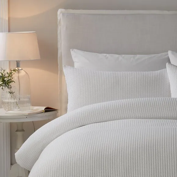 Serene Lindly Duvet Cover and Pillowcase Set 2