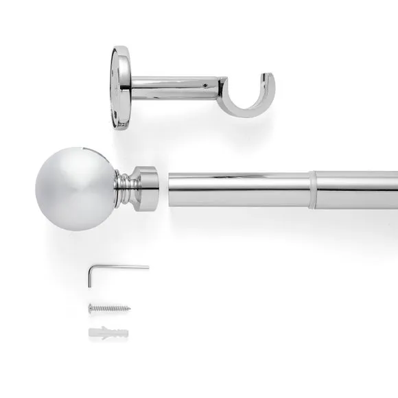 Ashton Extendable Metal Curtain Pole 2