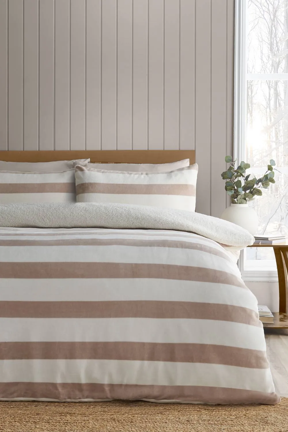 Catherine Lansfield 'Cosy Sherpa Stripe' Duvet Cover Set in Natural 1