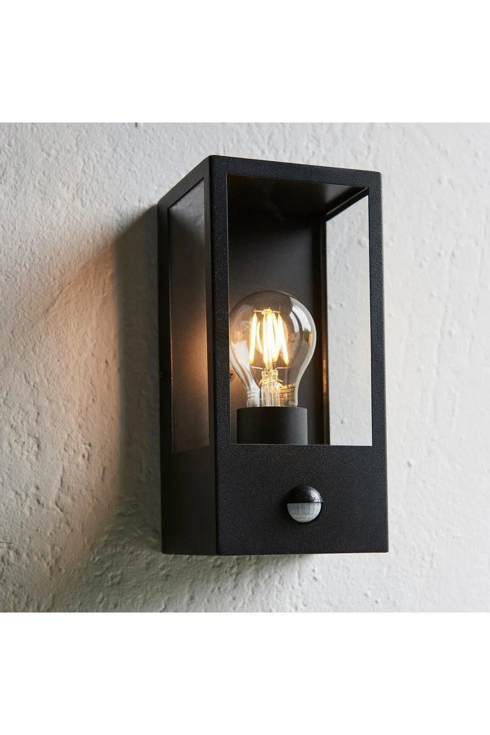 Netlighting Oxford Timeless Classic Wall Lantern Matt Black with PIR Motion Sensor IP44 6