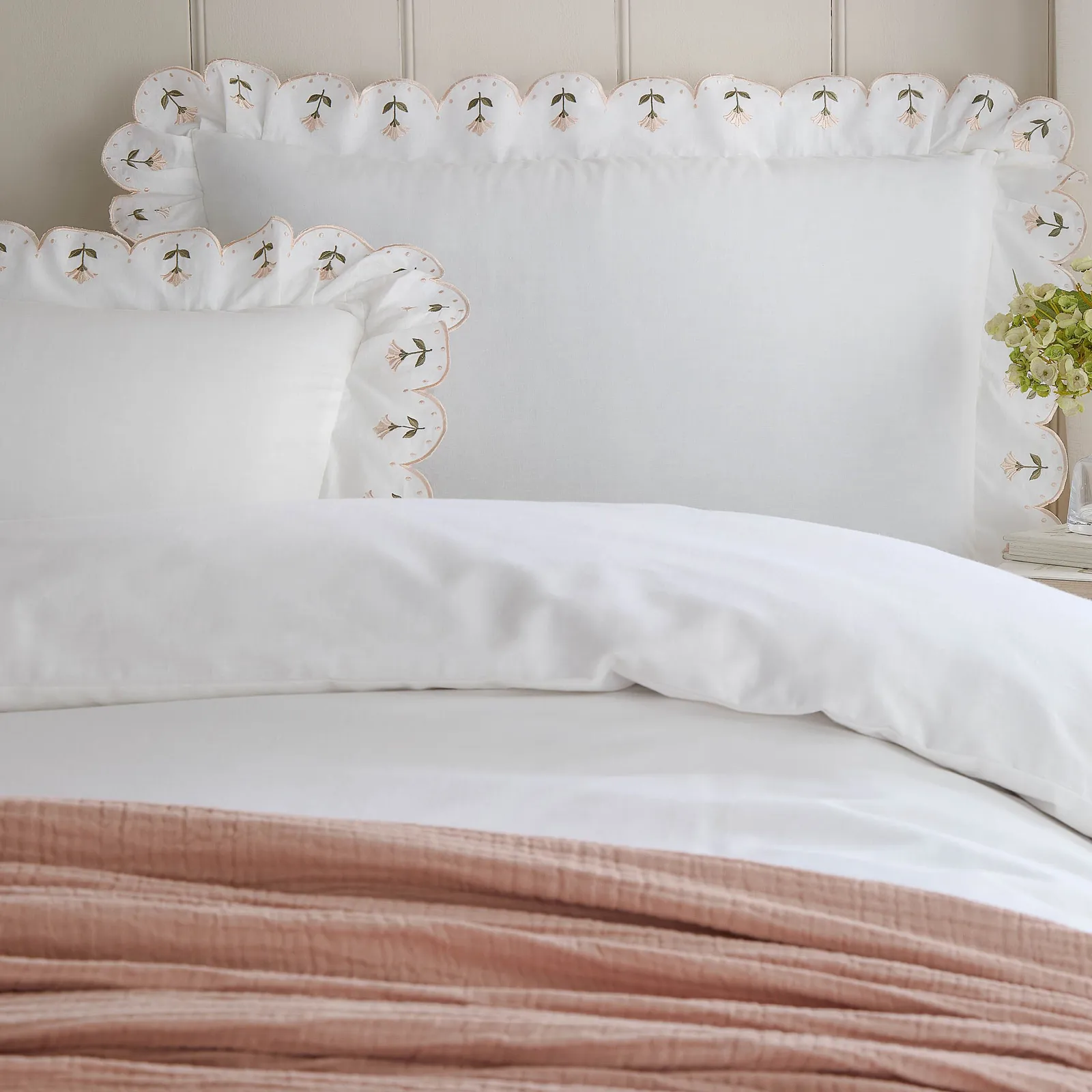 Wylder Florrie Embroidered 100% Cotton Duvet Cover Set in Peach 2