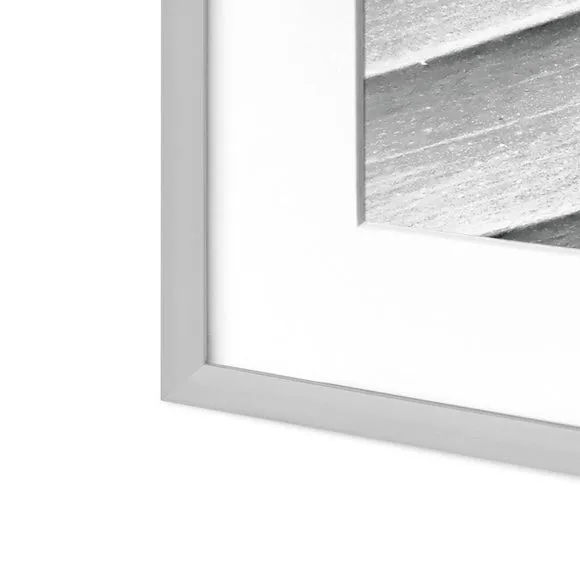 Nielsen Set of 7 Photo Frames 4