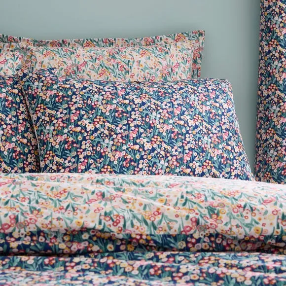 Harriet Meadow Polycotton Duvet Cover & Pillowcase Set 2