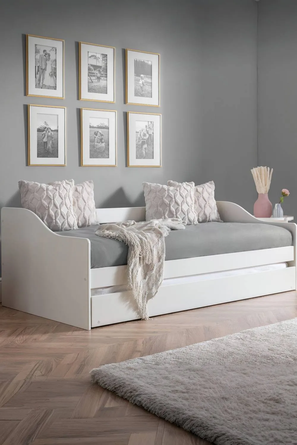 Julian Bowen Elba Daybed with pull-out Trundle in White