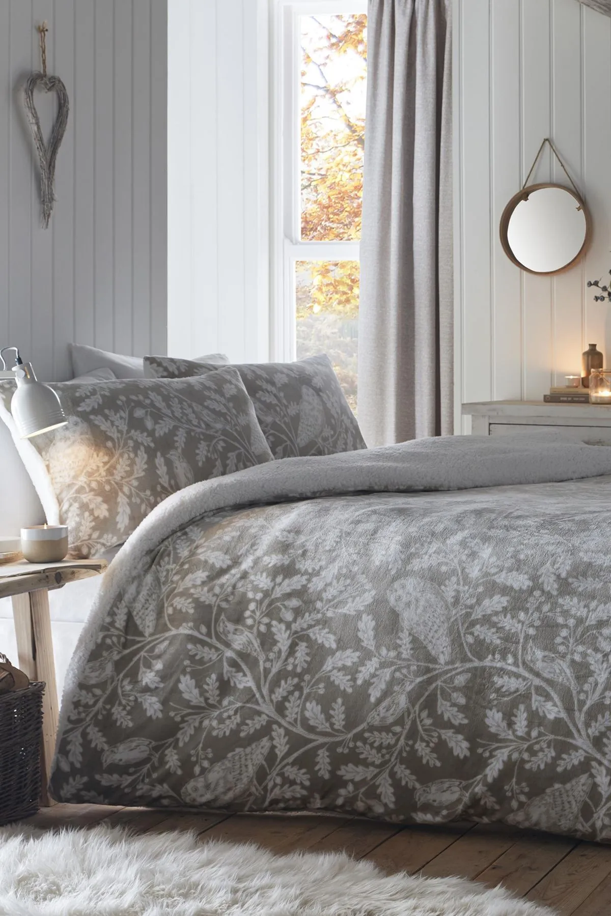 Dreams & Drapes 'Woodland Owls' Fleece & Sherpa Bedspread in Natural 3