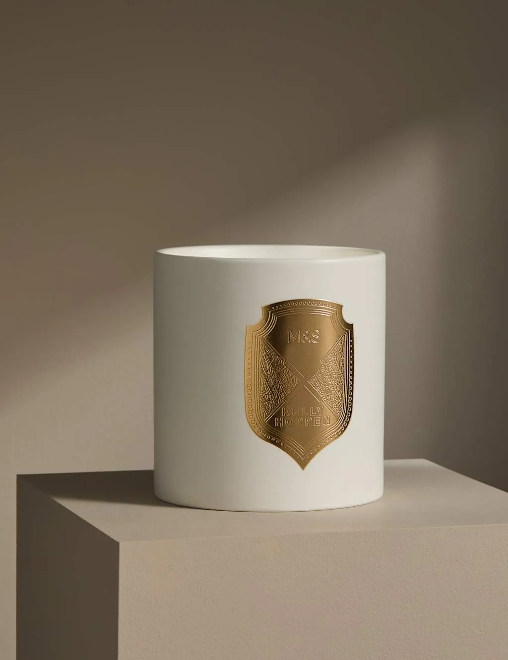 M&S X Kelly Hoppen No.1 Fragrance Decorative 3 Wick Candle White Mix