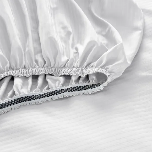 Hotel Cotton Stripe 400 Thread Count Grip Fitted Sheet 1