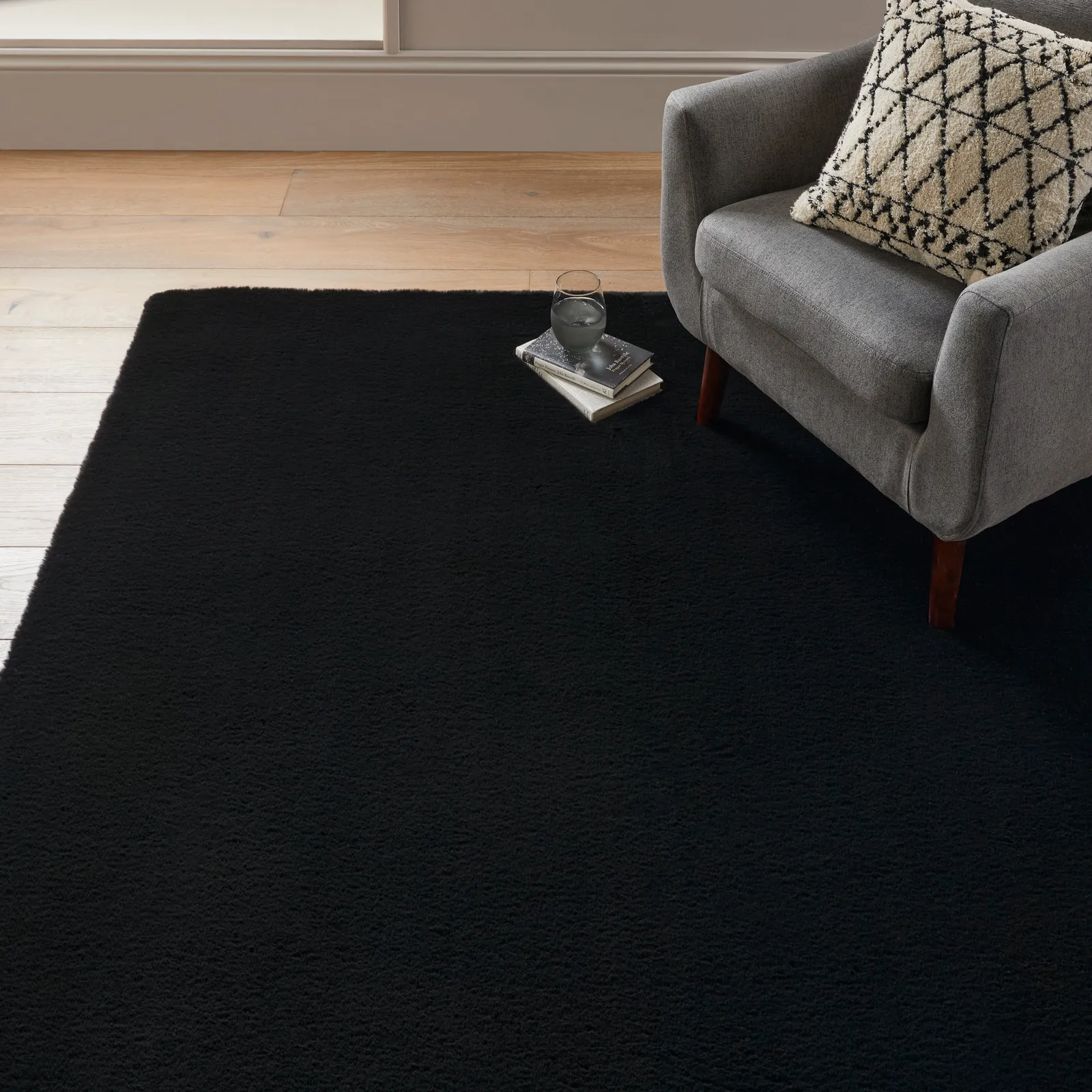 Faux Fur Supersoft Lush Rug Black