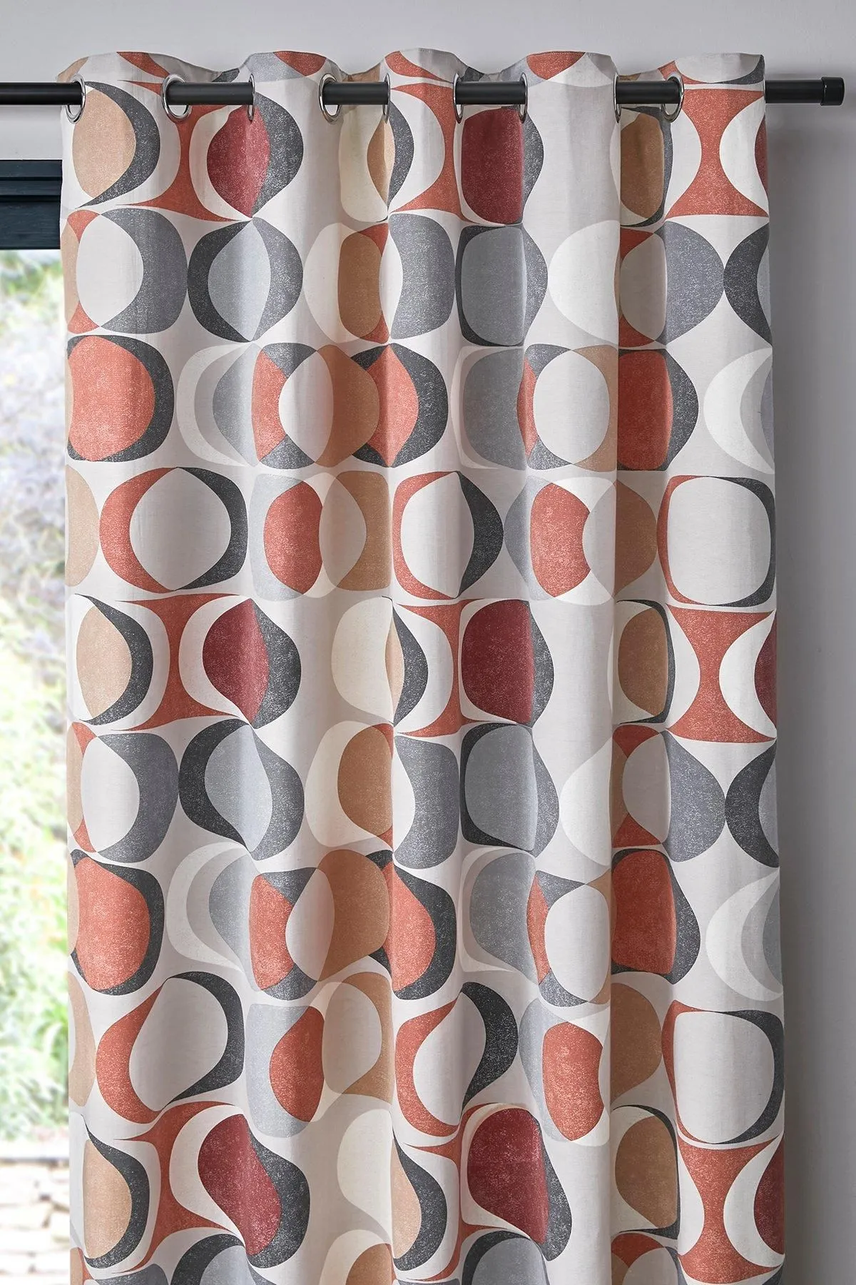 Fusion 'Sander' 100% Cotton Light Filtering Pair of Eyelet Curtains in Dark Red 2