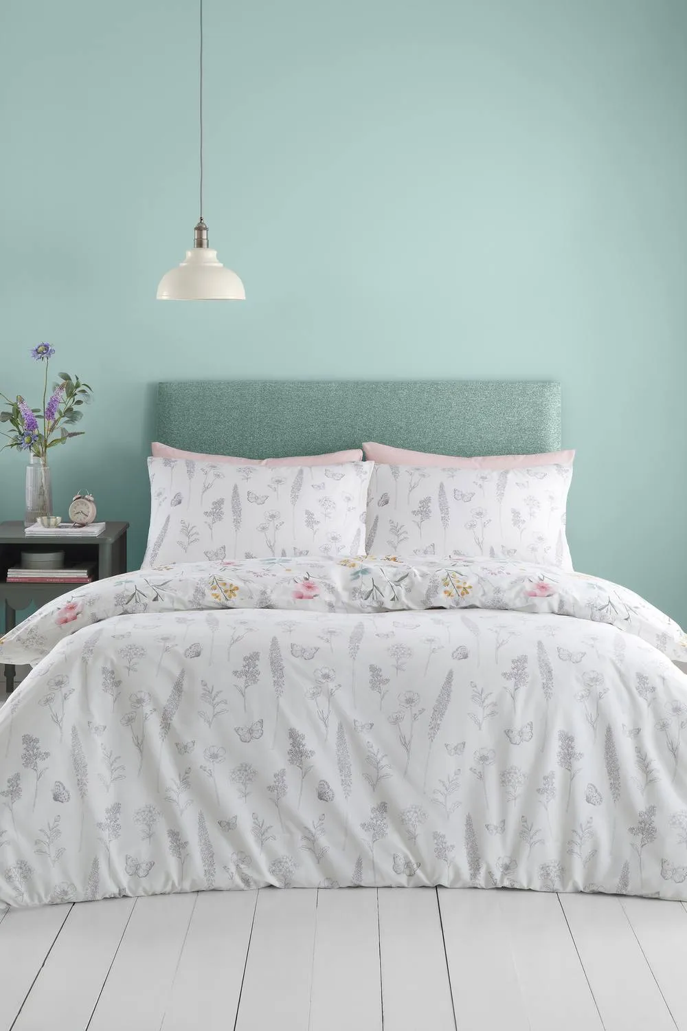 Catherine Lansfield 'Emilia Floral' Reversible Duvet Cover Set in White 2