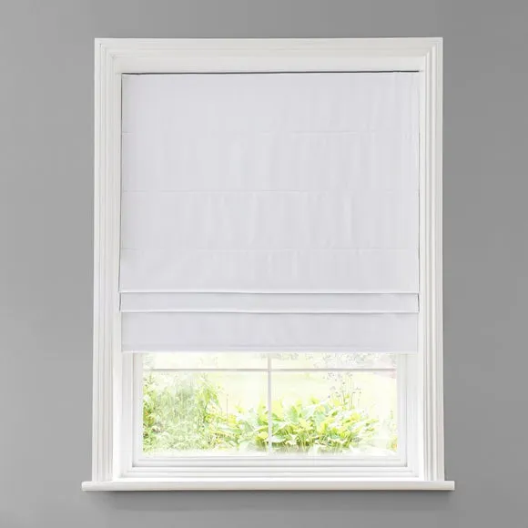 Luna Blackout Roman Blind 3