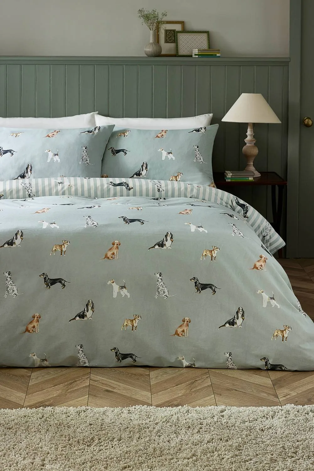 Catherine Lansfield Dog Stripe Reversible Duvet Cover Set in Green 2