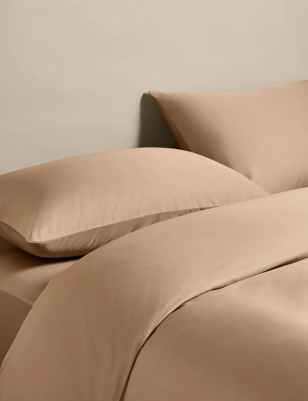 M&S Egyptian Cotton 400 Thread Count Silky Bedding Set Biscuit