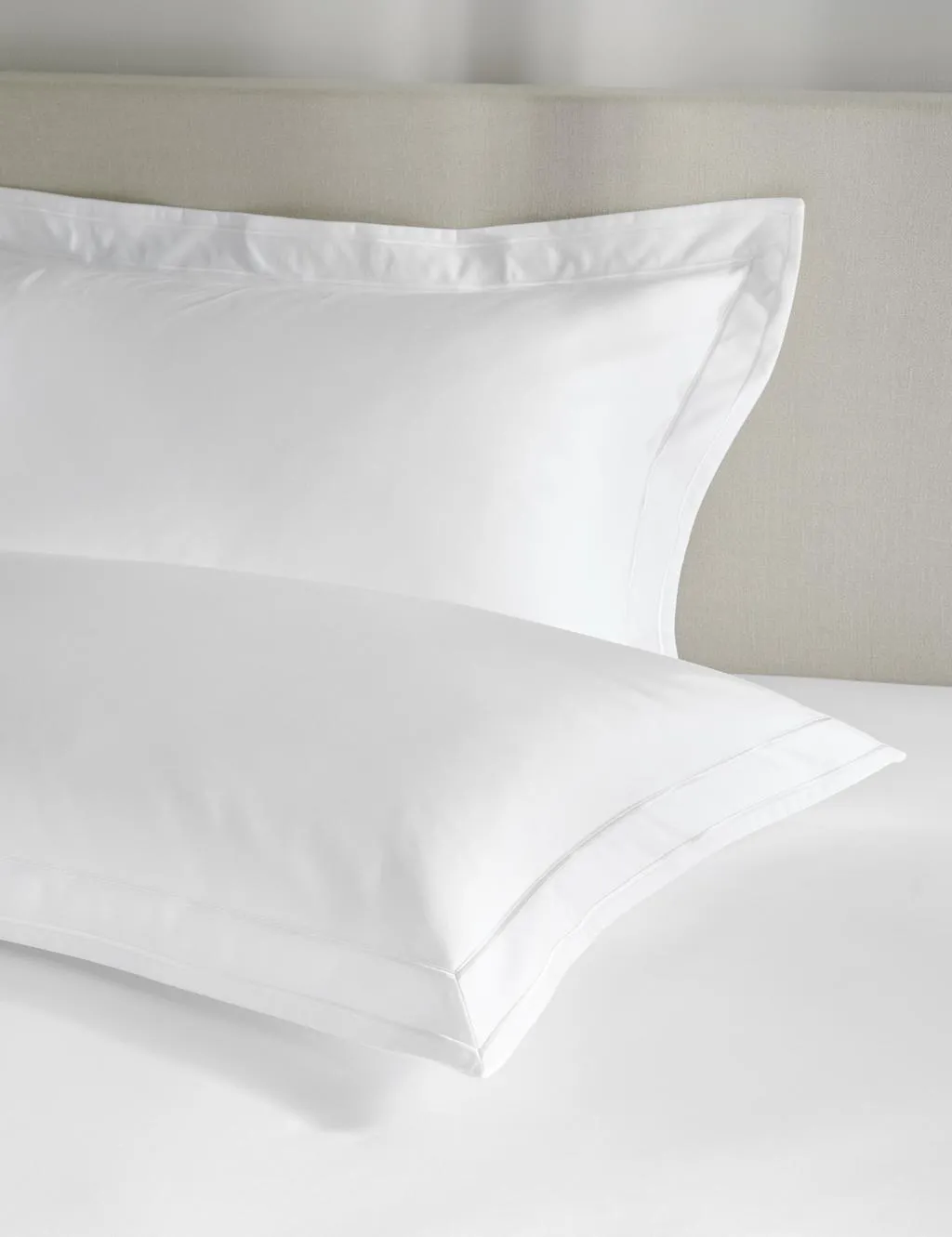 M&S 2 Pack Egyptian Cotton 1000 Thread Count Oxford Pillowcases White