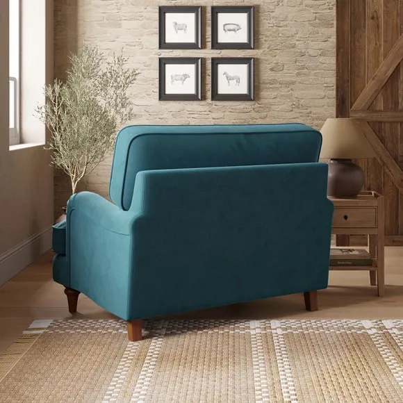 Beatrice II Velvet Snuggle Chair 2