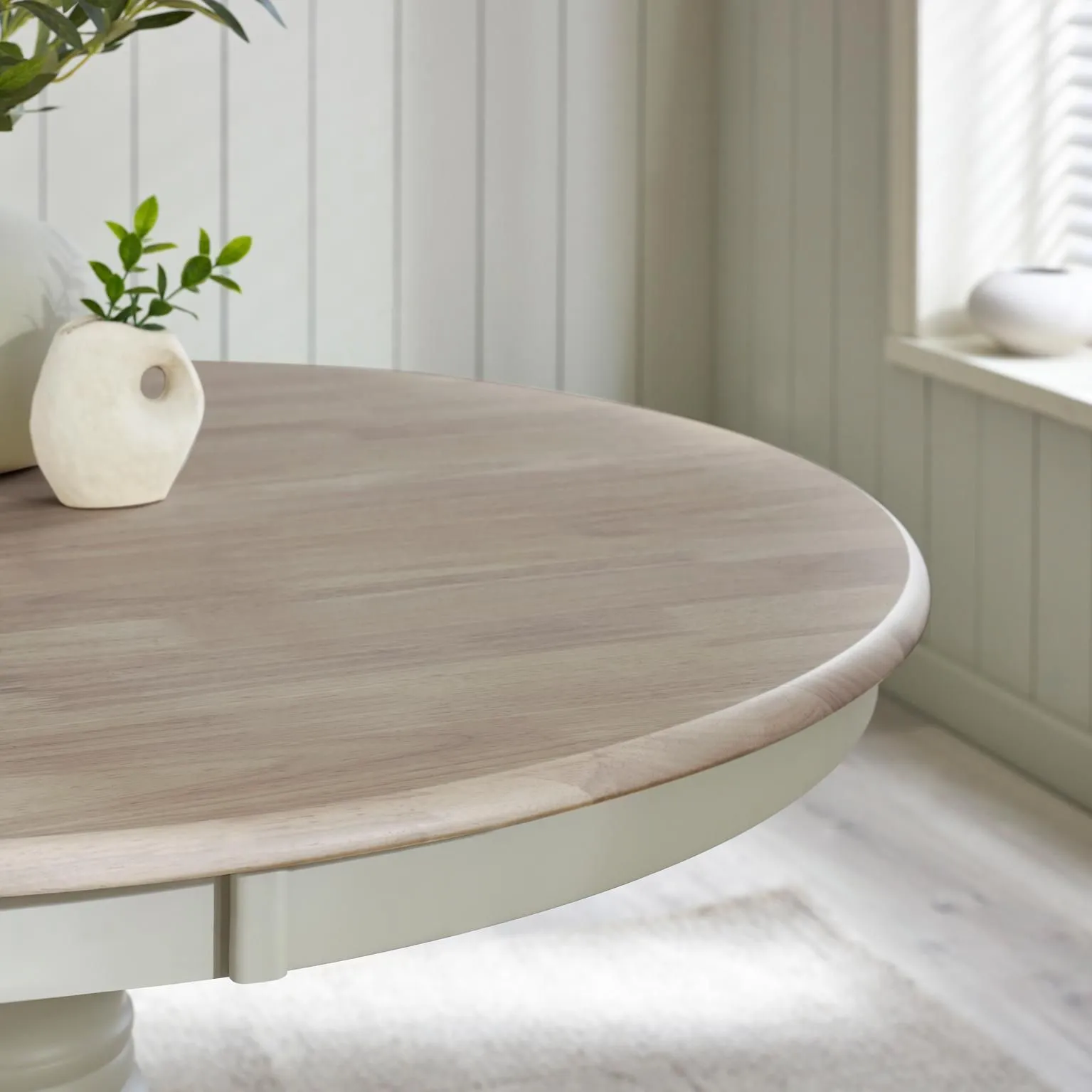 FurnitureboxUK Bude Rustic Wooden Dining Table in Light Grey 2