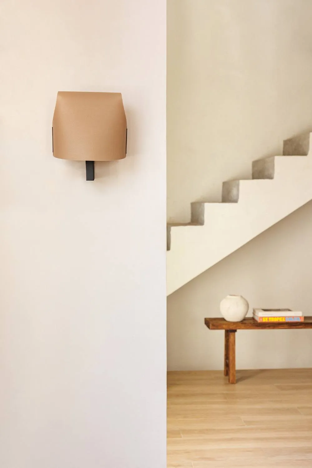 Netlighting Luang Black Camel Wall Lamp 2
