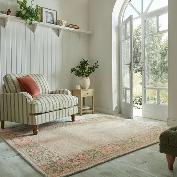 Mimi Traditional Border Rug 1