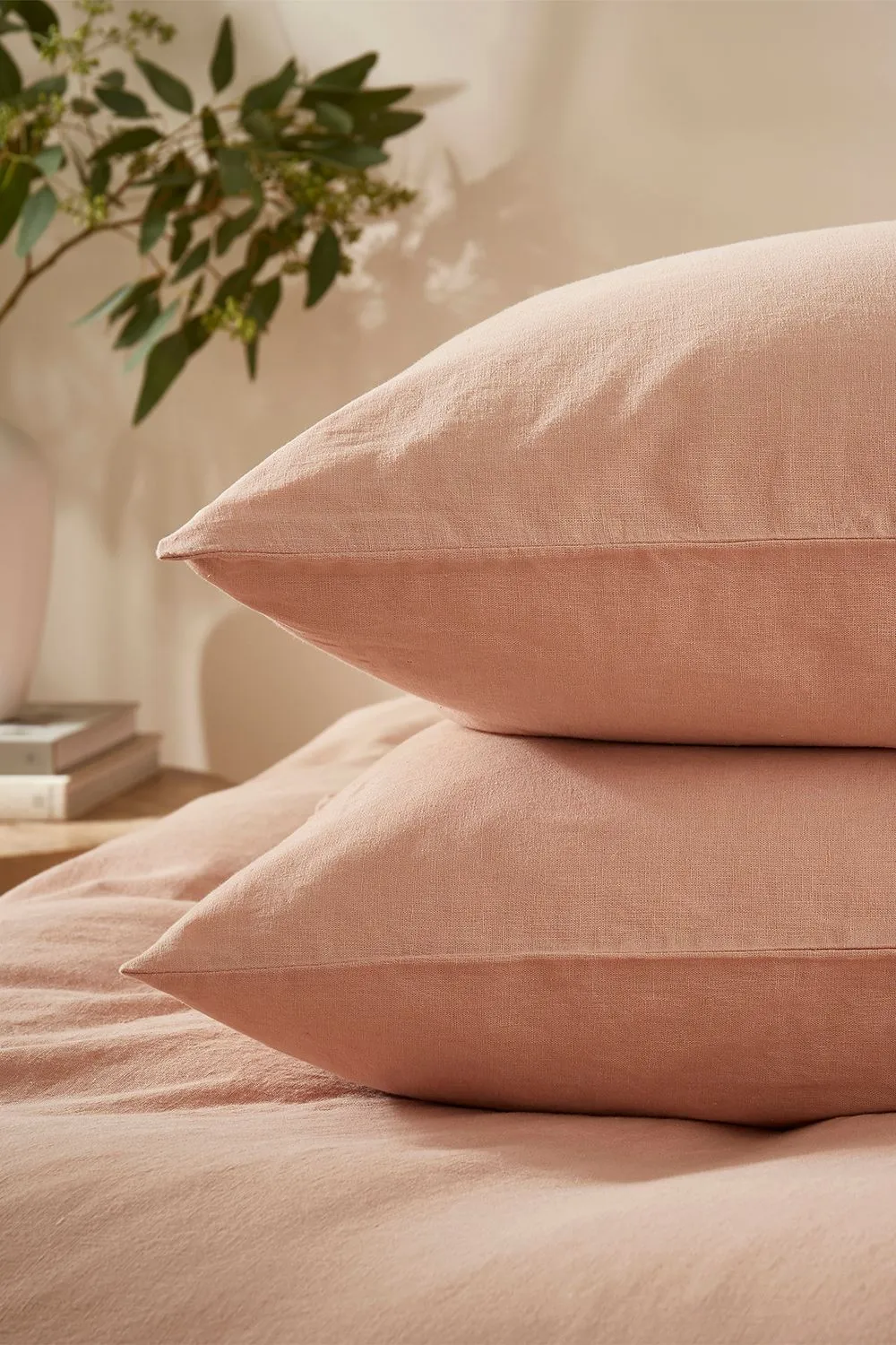 Martex Touch of Linen Housewife Pillowcase Pair in Pale Pink 6