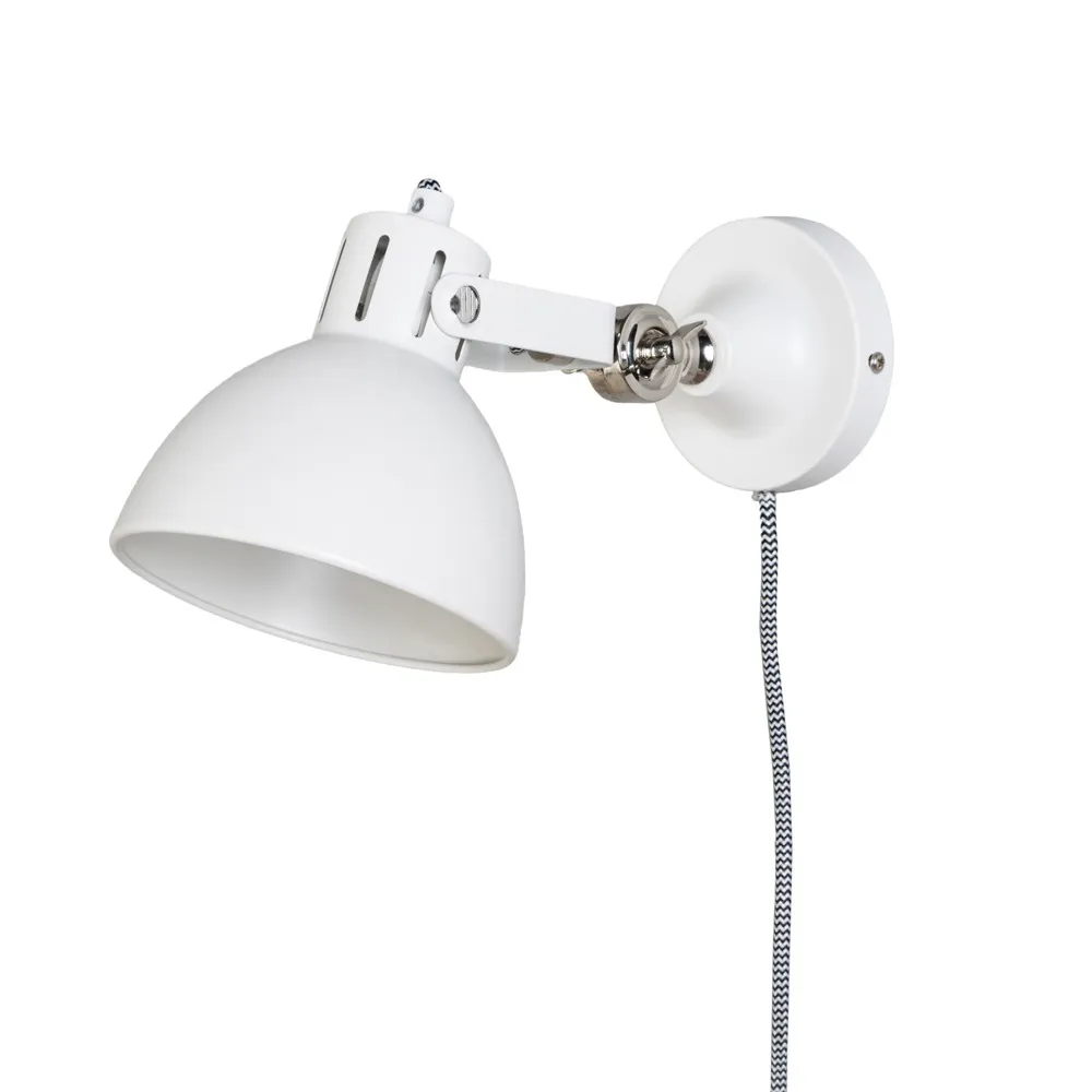Daria Plug In Wall Light, White 1