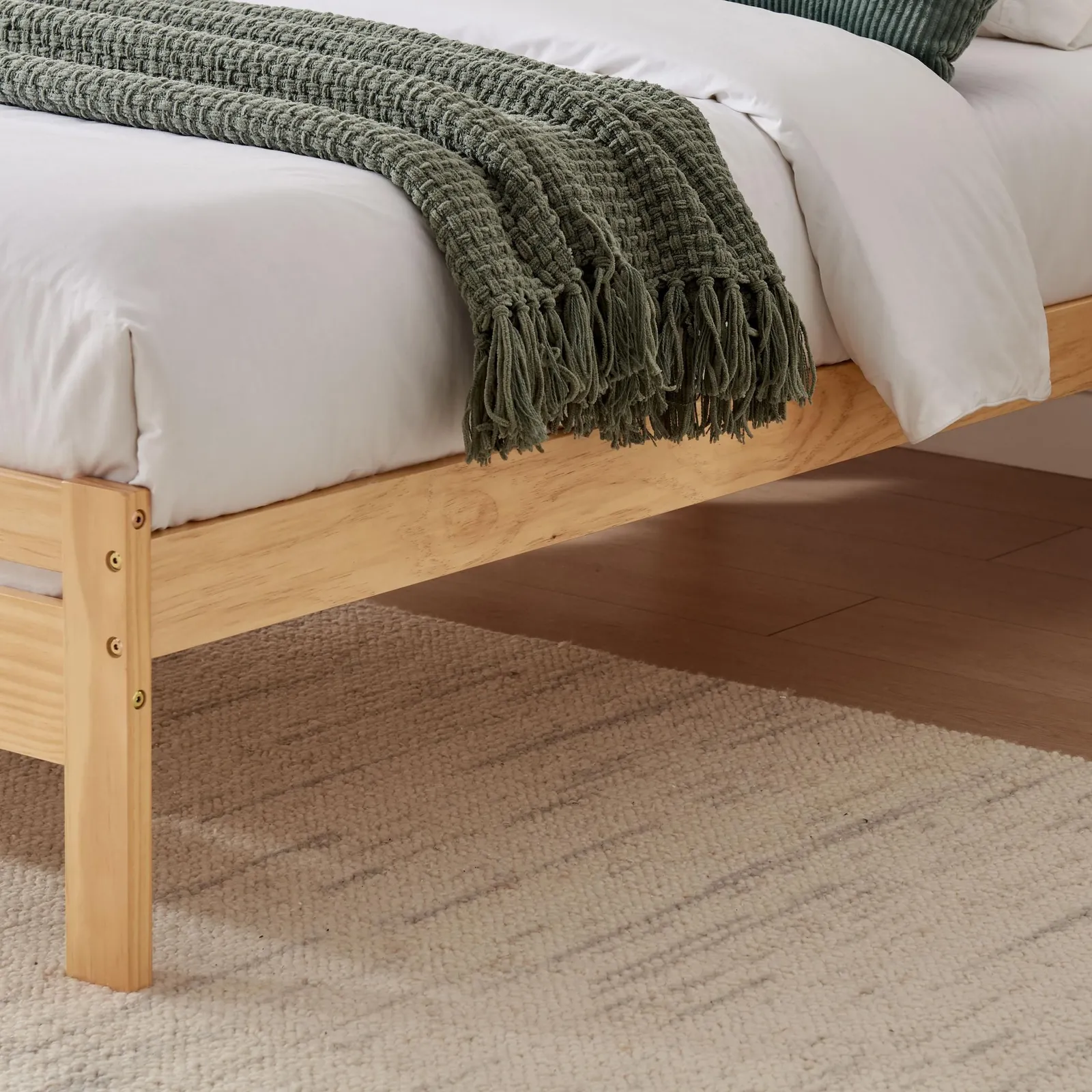 FurnitureboxUK Declan Solid Pine King Size Bed Frame in Light Oak 4