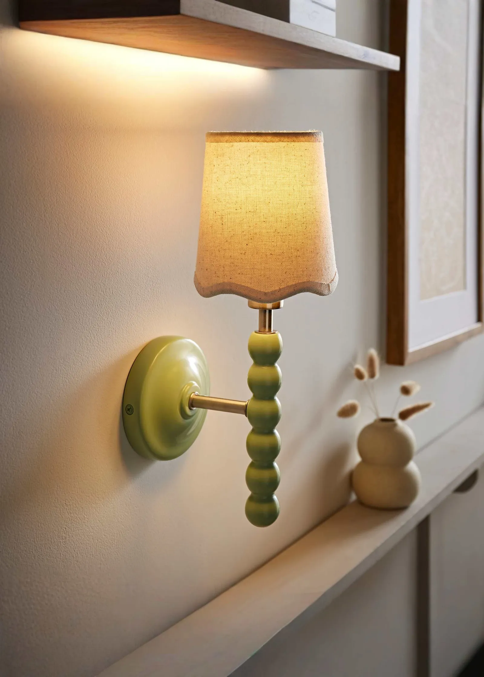 ValueLights Bobbins Pastel Bobble Wall Light & Natural Linen Trim Lamp Shade in Pale Green 1