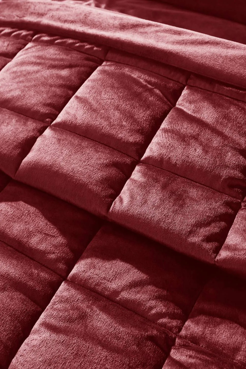 Catherine Lansfield 'Kingsley Matt Velvet' Quilted Bedspread in Burgundy 2
