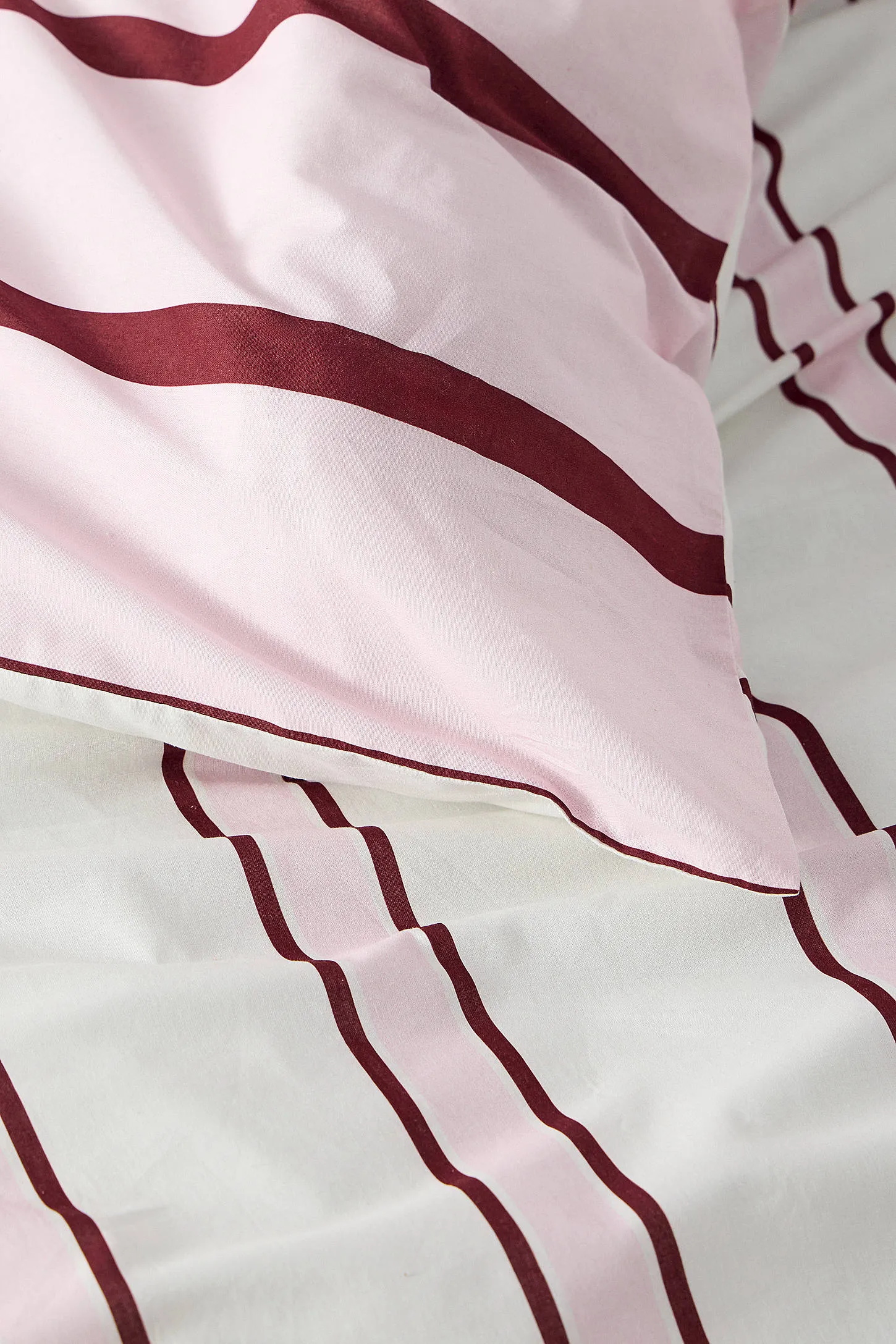 Pink Contrast Stripe Reversible Duvet Set - Pink 5